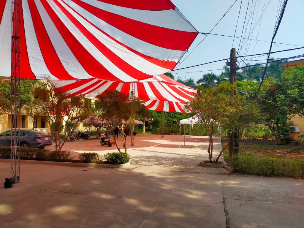 Dù tròn sự kiện 1 trụ (một cột) đk 15m Dù tròn sự kiện 1 trụ (một cột) đk 15m