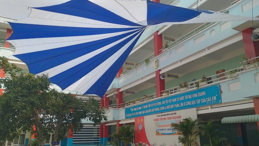 Dù bán nguyệt che sự kiện ngoài trời Dù bán nguyệt che sự kiện ngoài trời