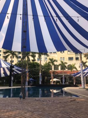Dù tròn sự kiện 1 trụ (một cột) đk 30m
