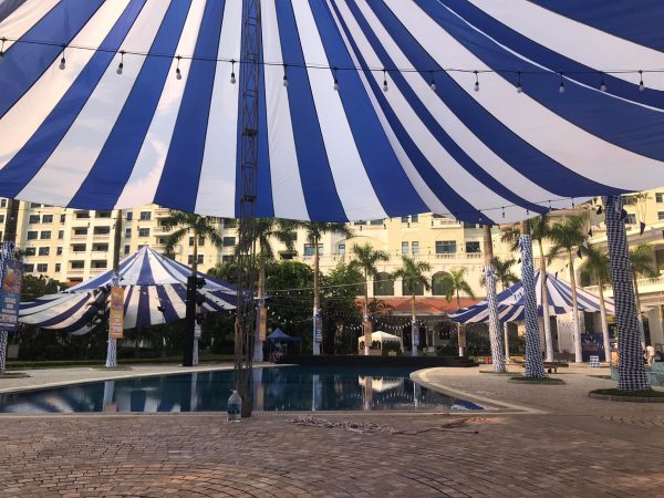 Dù tròn sự kiện 1 trụ (một cột) đk 30m