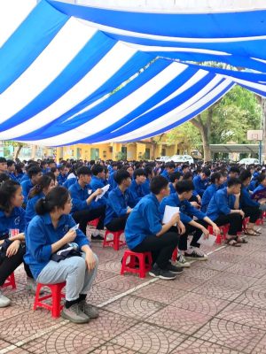 Ứng dụng vải dù Polyester làm dù che nắng sự kiện