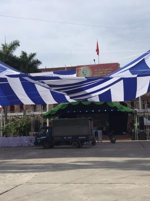 Dù che sự kiện sân trường quận Hoàng Mai
