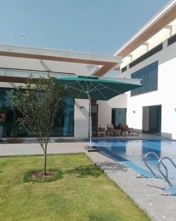 Ô dù lệch tâm vuông 2.5m màu xanh