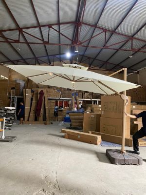 Ô Dù Lệch Tâm Vuông 2.5m (Màu Trắng)