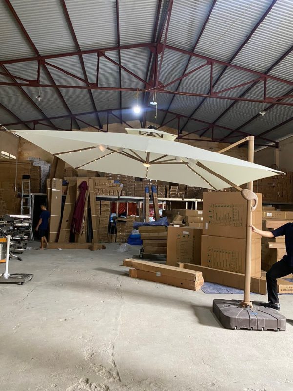 Ô Dù Lệch Tâm Vuông 2.5m (Màu Trắng)