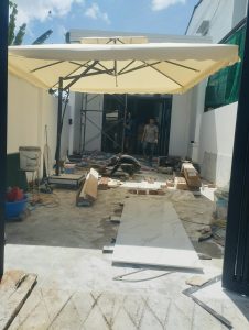 Dù lệch tâm vuông 3.5m (kt 3.5m x 3.5m) Dù lệch tâm vuông 3.5m (kt 3.5m x 3.5m)