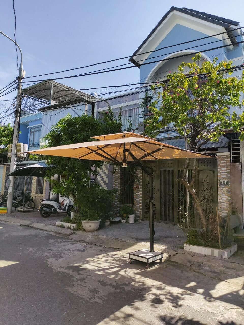 Dù lệch tâm vuông 3m (kt 3m x 3m) 2 tầng đòn bẩy trợ lực (kích thước 3 mét) Dù lệch tâm vuông 3m (kt 3m x 3m) 2 tầng đòn bẩy trợ lực (kích thước 3 mét)