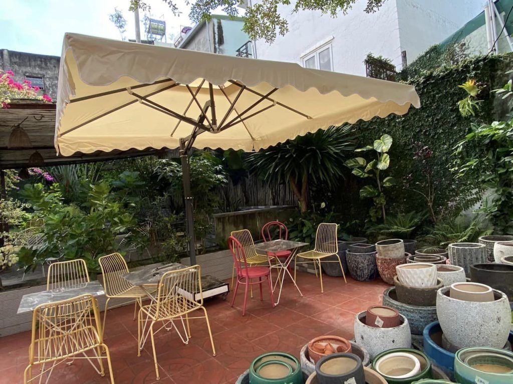 Dù lệch tâm vuông 3.5m (kt 3.5m x 3.5m) Dù lệch tâm vuông 3.5m (kt 3.5m x 3.5m)