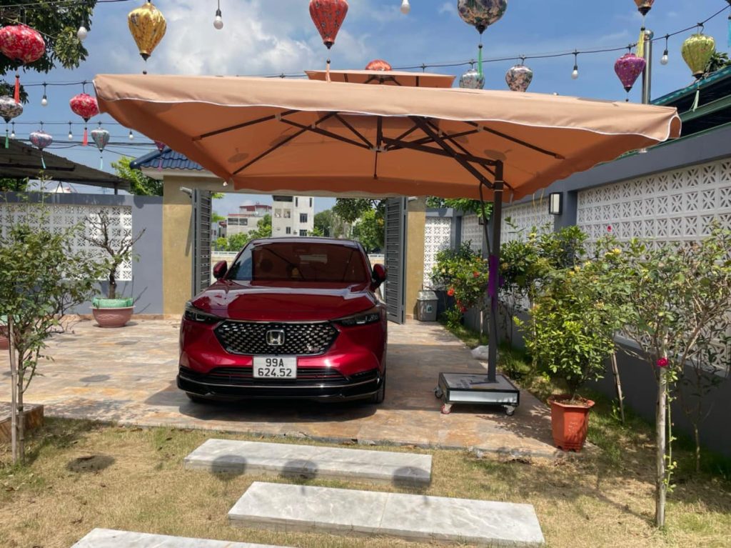 Dù lệch tâm vuông 4m (kt 4m x 4m) Dù lệch tâm vuông 4m (kt 4m x 4m)