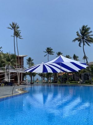 Dù hai trụ sự kiện (2 đỉnh) hai chóp