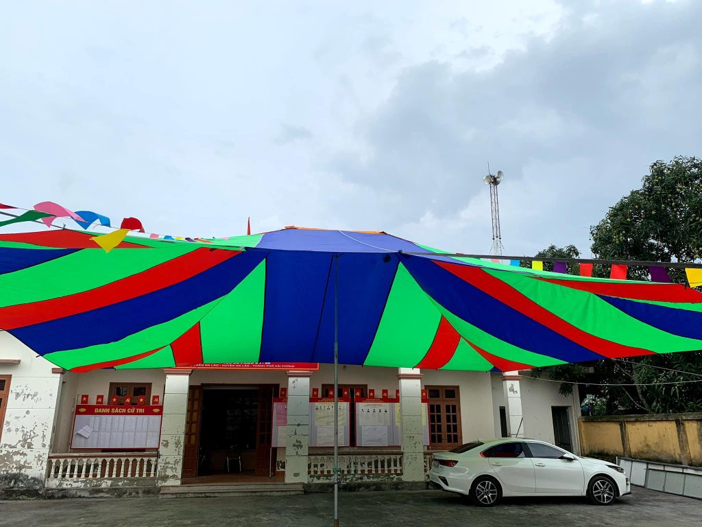 Dù tròn sự kiện che nắng ngoài trời Dù tròn sự kiện che nắng ngoài trời