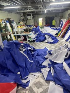 May Vải dù 420D, 210D, 600D Polyester vải PU lớp phủ làm dù che sân trường May Vải dù 420D, 210D, 600D Polyester vải PU lớp phủ làm dù che sân trường