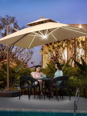 Ô dù lệch tâm có đèn 3x3m dạng thanh dài (đế nhựa đổ nước)