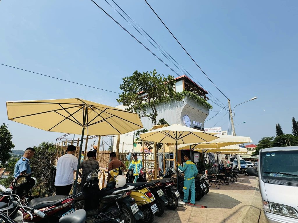 Ô dù che nắng ngoài trời Ô dù che nắng ngoài trời