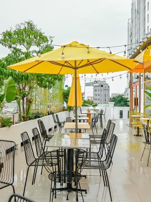 Ô dù chính tâm che nắng quán cafe