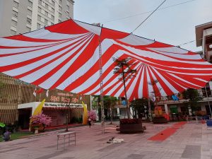 Dù che nắng sự kiện sân trường học ở Lào Cai