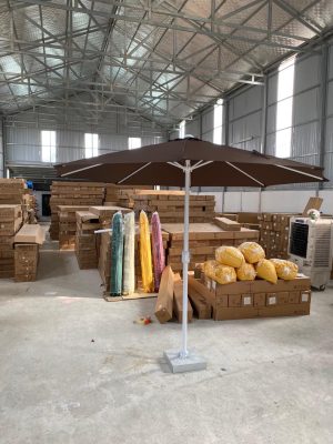 Mẫu dù che nắng quán cafe
