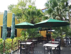 Ô dù che nắng ngoài trời ở huyện Hoài Đức