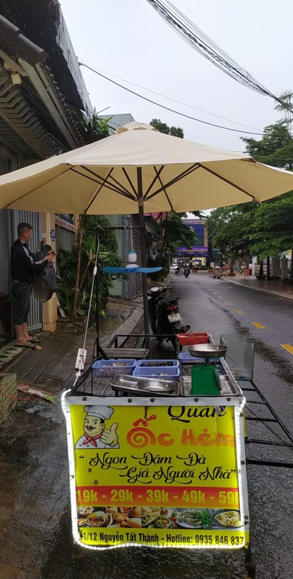 Ô dù che nắng chính tâm cán gỗ 3m (màu trắng)