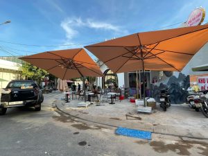 Ô dù che nắng mưa ngoài trời tại Mỹ Đức