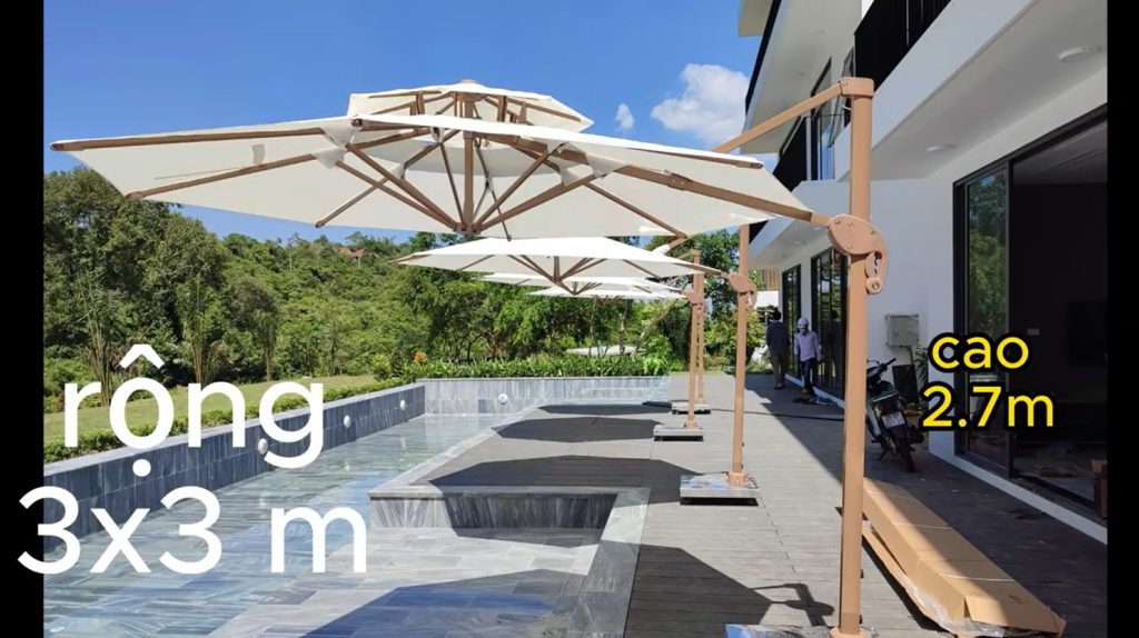 Ô dù lệch tâm tròn hợp kim xoay 360 (trắng kem) Ô dù lệch tâm tròn hợp kim xoay 360 (trắng kem)
