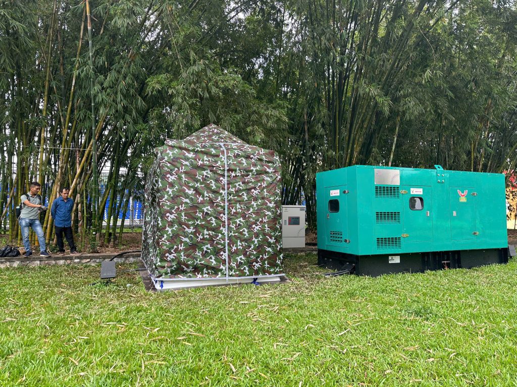 Ứng dụng của vải bạt dù quân đội che nắng mưa ngoài trời