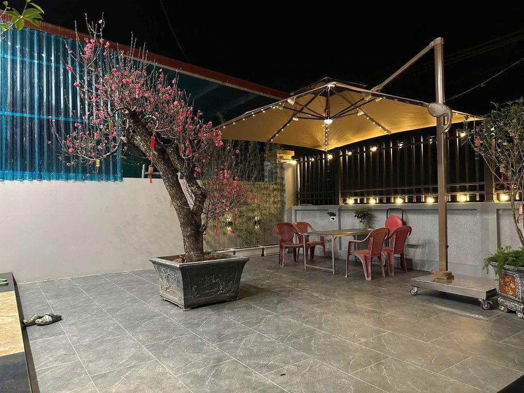 Dù che nắng lệch tâm hợp kim đèn