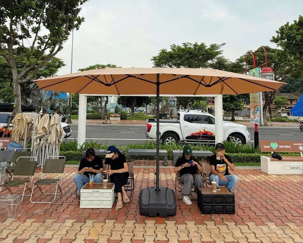 Ô dù che nắng sân vườn ngoài trời Ô dù che nắng sân vườn ngoài trời