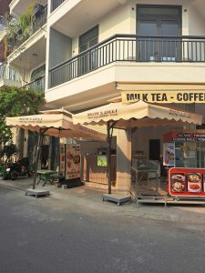 Ô dù che nắng quán cafe tại quận 1 Ô dù che nắng quán cafe tại quận 1