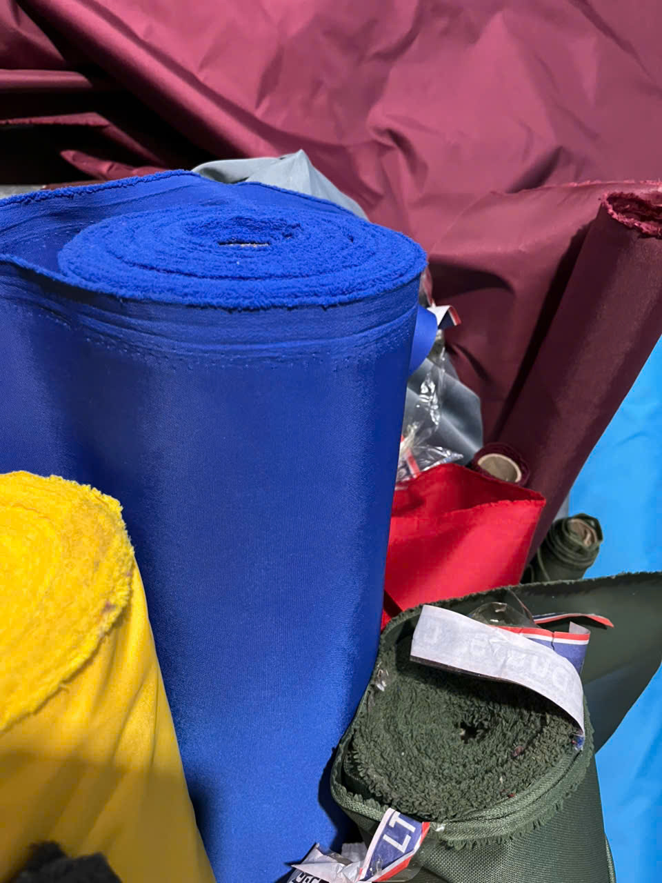 Chất liệu Polyester vải dù may vỏ đệm ngoài trời Chất liệu Polyester vải dù may vỏ đệm ngoài trời