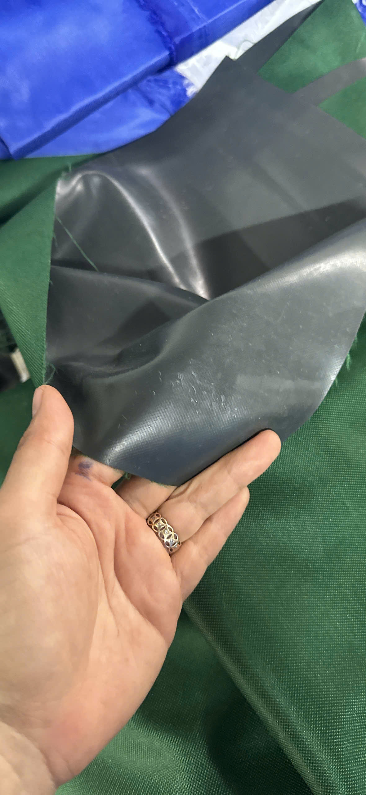 Vải dù 900D Polyester phủ PU may bạt dù tam giác